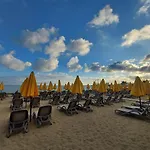 Bral 8 Two-bedroom Beachfront