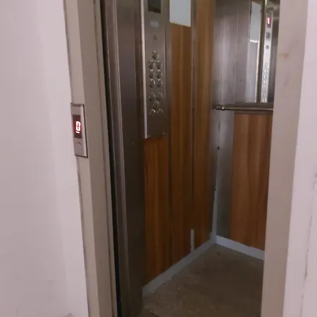 Апартаменты Bral 8 Two-bedroom Beachfront *