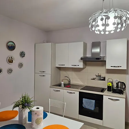 Bral 8 Two-bedroom Beachfront דירה *