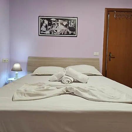 Bral 8 Two-bedroom Beachfront *