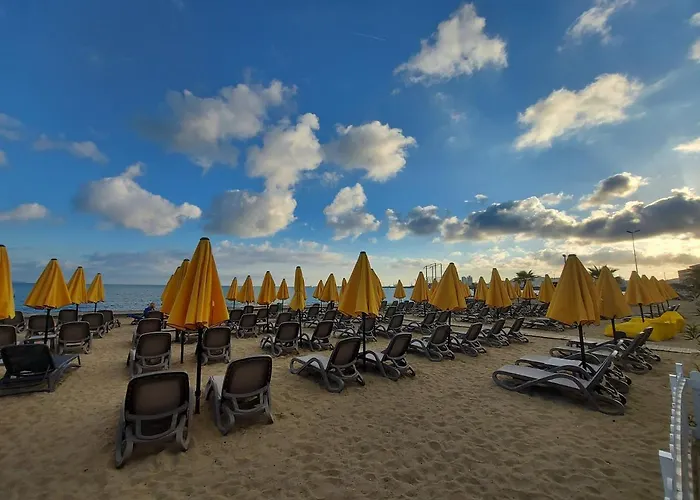 Bral 8 Two-bedroom Beachfront